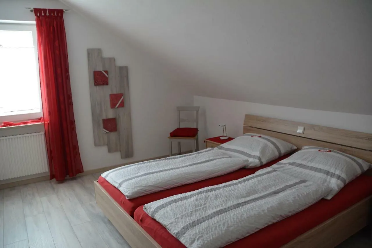 Apartment Ferienwohnung Margit Deiningen